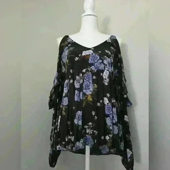 American Eagle Floral Cold Shoulder Blouse - Picture 6 of 10